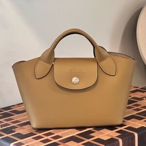 Longchamp Epure XS Tote in nutmeg